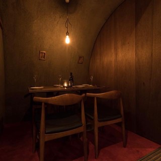 個室 限定6組 厳選された食材と隠れ家のような雰囲気で 大切な友達や家族とのお祝いが二割増しに 季節限定プラン Caveお料理のみコース カーヴ ド コマツ 今泉店 Cave De Comatsu 西鉄福岡 天神 イタリアン 食べログ