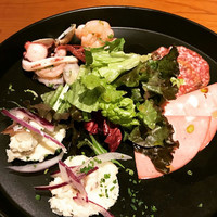 パージナ イタリアン ファイアワークス プラス カフェ ～薪焼きイタリアンとワイン～ - 