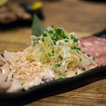 豚小家 - 2018.5 もつ刺し5点盛り（1,200円）はつ、たん、りんげる、てっぽう、がつ