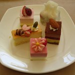 エグゼクス・スクエア - 