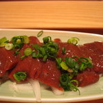 菅乃屋 ＪＲ博多シティ店 - 馬レバー刺し