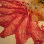 菅乃屋 ＪＲ博多シティ店 - 馬タン刺し