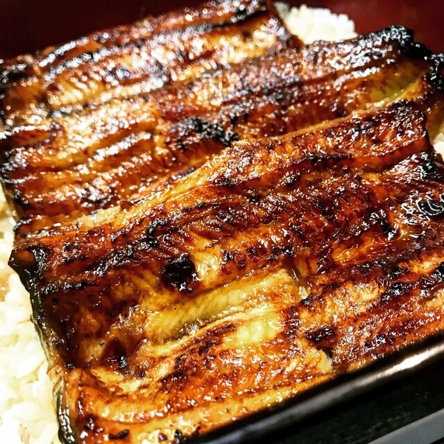 『土曜日お昼時で満席★』by 雑食をたる : 割烹蒲焼 わかな （かっぽうかばやき わかな） - 関内/うなぎ [食べログ]