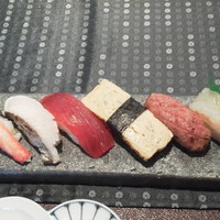 伊な勢 - お寿司