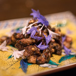 久遠の空 - 2018.5 ナンコツ麻辣味噌 ヤグルマキク