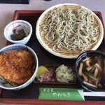 Sobadokoro Yawaragi - 鳥かつ定食