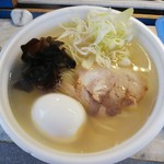 立ち食い塩ラーメン かん哲 - 