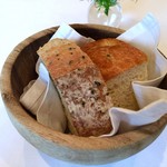 85633417 - パーネ