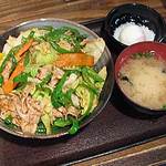 伝説のすた丼屋 - 