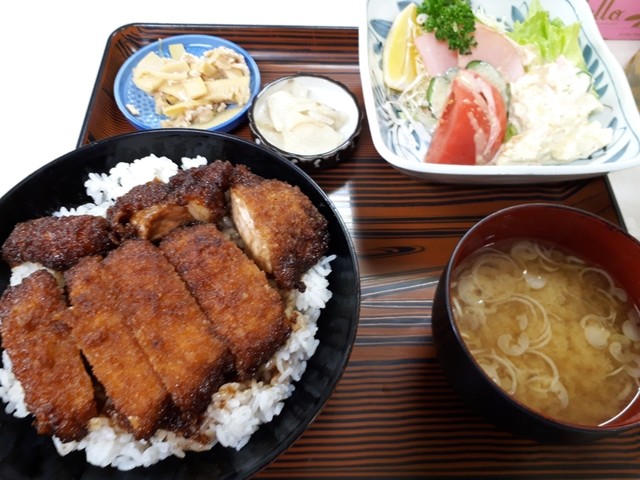 食堂よしかわ やながわ希望の森公園前 定食 食堂 食べログ
