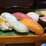 葵 - 寿司盛り合わせ