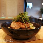 Handicraft Works - 炙り鴨ロース丼