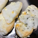 粟野蒲鉾店 - 「チーズ」と「バジルチーズ」は、そのままで！！