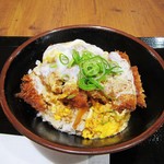 Butaya Tonichi - かつ丼・並。637円