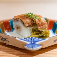 お料理 志ぶう - 江戸前穴子の棒寿司 花山葵の酢漬け