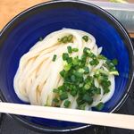 日の出製麺所 - 冷の中です。（2018.5 byジプシーくん）