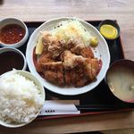 鳥良商店 - チキンチキン定食890円（税抜表示はヤメロ）