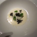 キャビアとブロッコリーの品