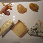 キュイジーヌ[s] ミッシェル・トロワグロ - チーズ盛り合わせ（その１）