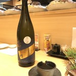 Kaisen Dokoro Tomo Yoshi - 作 純米大吟醸原酒【三重】890yen