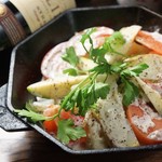 Skillet bagna cauda with chicken and seasonal vegetables