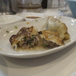 横浜家系ラーメン みさきや - 餃子断面