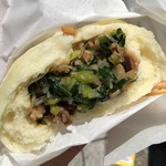 手作り豚まん専門店 龍福 - 野菜まん