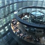 お店の外観よ。すごい