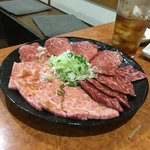 炭火焼肉 牛和鹿 本店