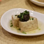 波へい - 厚揚げ ブラックオリーブとアンチョビのタプナードソースで