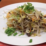 Bari-Uma Ramen - 1804_Bari-Uma Ramen-ばり馬- Setiabudi One_Yasai-Mori@13,000Rp(野菜盛り) もやし、キクラゲ、人参、ネギ