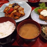 Nabeya Iemon - 1804_Nabeya Iemon-鍋や 伊右衛門-Karawang_SUBUTA TEISHOKU＠98,000Rp(酢豚定食)酢豚、白身フライ、サラダ、ご飯、豚汁、漬物