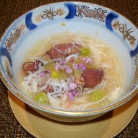 かにじぇんぬ 北新地 - 前菜…炙り北寄貝と春野菜の冷菜(いきなり撮り忘れ)
                椀替り…鯛白子 炙り蛍烏賊の茶碗蒸し
                               蛤出汁・蟹身餡掛け