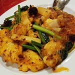 五修堂 - ホタテとイカほうれん草春雨のピリ辛炒め(720円)です。