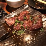 炭火焼ホルモン ぐう はなれ - 