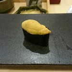 あま木 - 函館産 紫ウニ軍艦