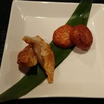 串揚 牛モツ 御馳屋 - サツマ揚げ、揚げ餃子