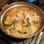 串揚 牛モツ 御馳屋 - 煮込んだ鍋