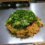 Hiroshima sutairu okonomiyaki kujira - 