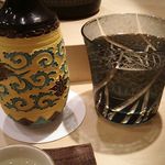 寿司処 しん - 日本酒 作(ｻﾞｸ)･槐山一滴水 ｶｲｻﾞﾝｲｯﾃｷｽｲ (純米大吟醸・三重県) 1合 2,000円 2018年05月