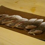 寿司処 しん - にぎり カマス昆布〆 炙り  2018年05月