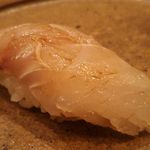 寿司処 しん - にぎり カマス昆布〆 炙り  2018年05月