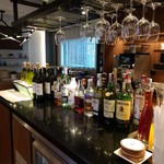 Renaissance Kuala Lumpur Hotel - 飲み放題なの。