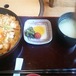 Jidori Ryouri Ajisenryou - 炙り親子丼840円（税込み）
