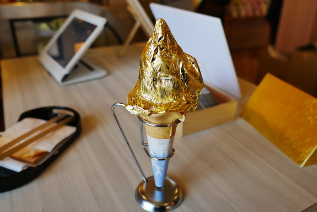 金箔のかがやきソフトクリーム☆』by ミネラルR : 箔一 氷見店