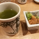 三河屋 - お茶とつきだし