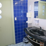 レストラン サダフ - お手洗いも外国みたい