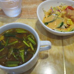 レストラン サダフ - サラダとスープ
