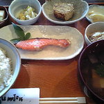 Daimin - 人気の鮭の麹漬け定食。七賢の酒麹が使われてます。