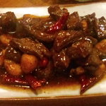 青海 - 牛ハラミのにんにく唐辛子炒め